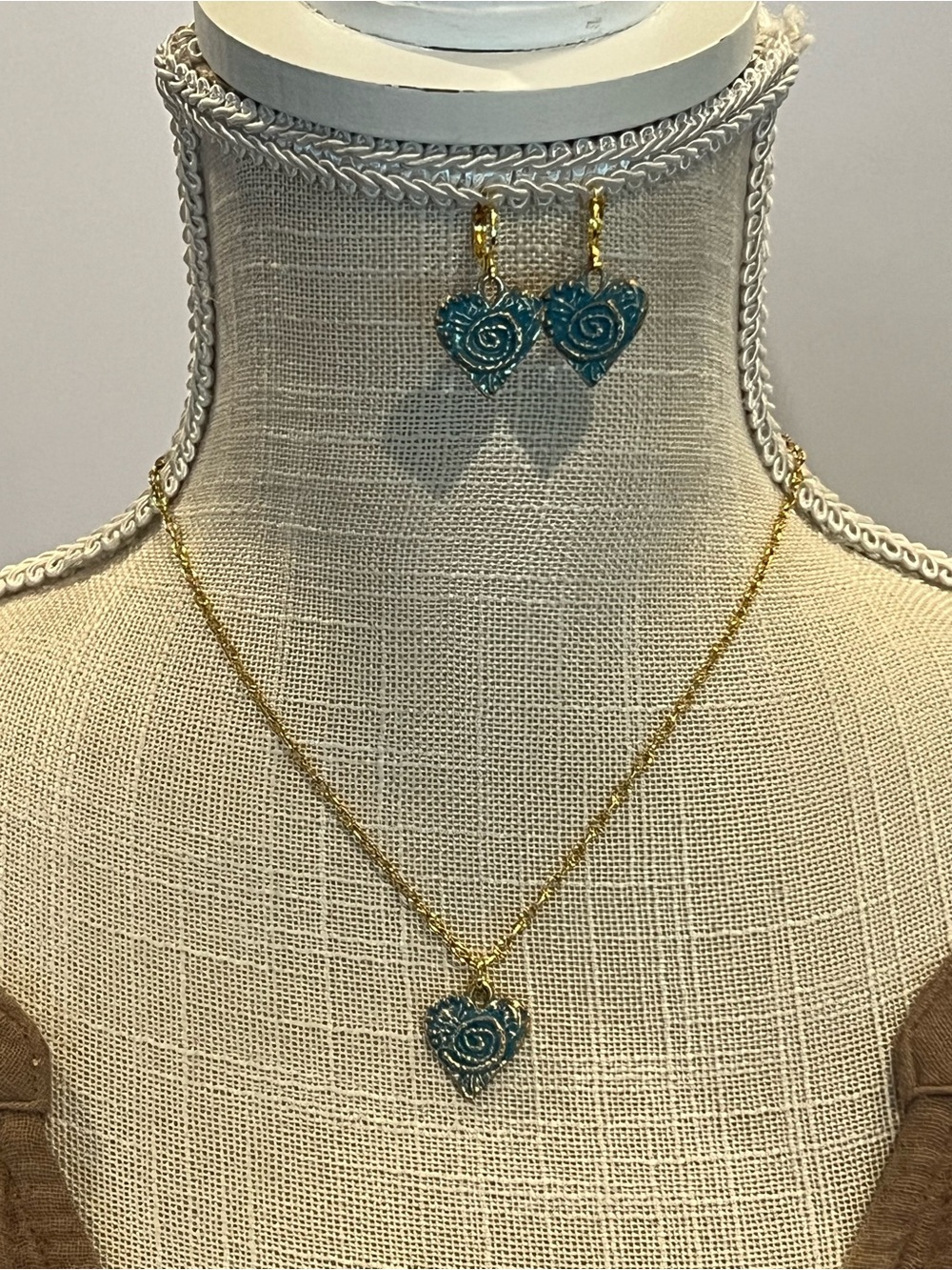 Gold and Teal Swirl Heart Jewelry Set